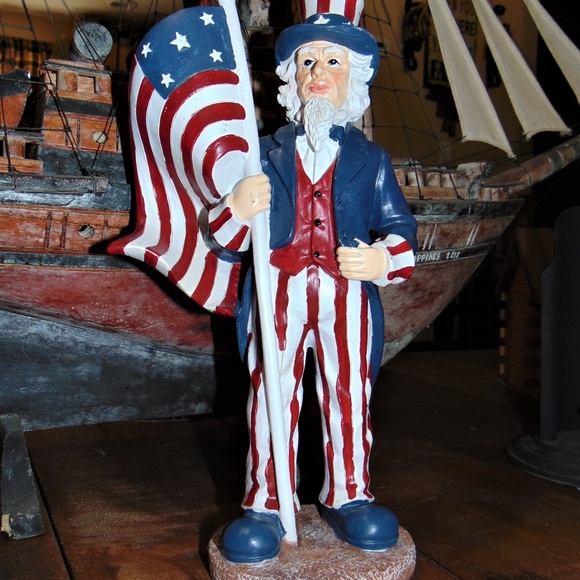 Other - Uncle Sam Holding American Flag Figurine